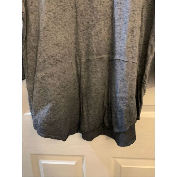FREE PEOPLE “WE THE FREE” VINTAGE TOP GRAY RAW HEM AND CUFFS TOP SZ S - Picture 4 of 11